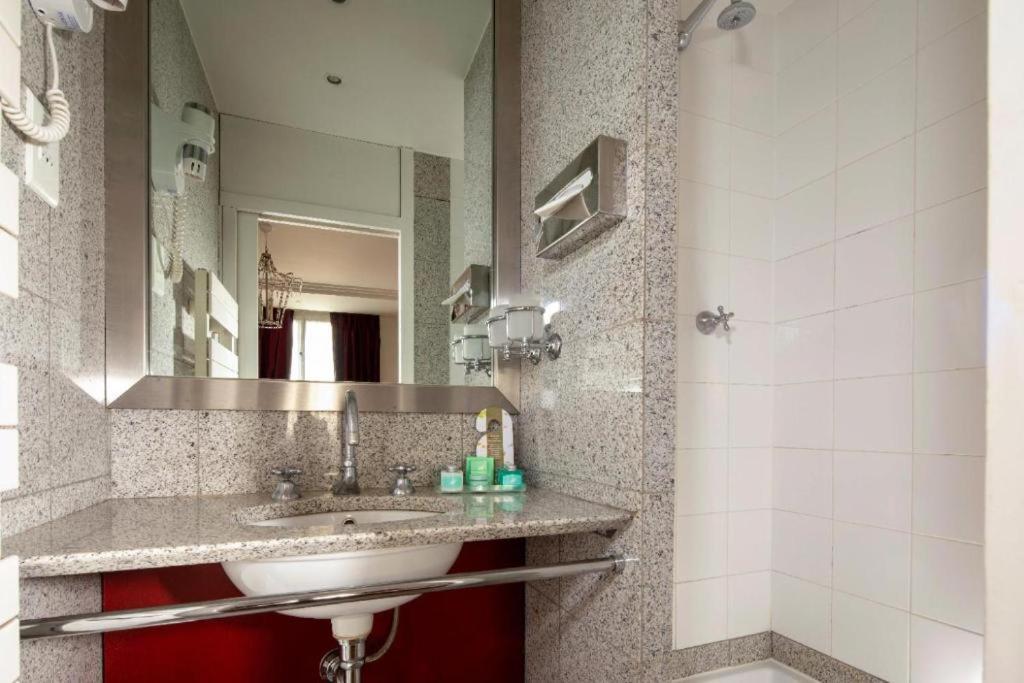 Single Room Double Bed