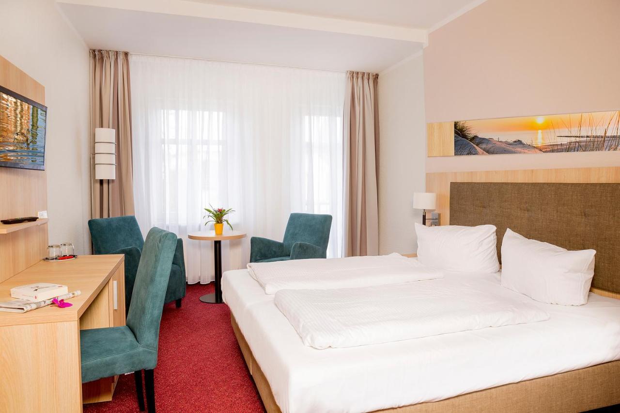 Large Double Room