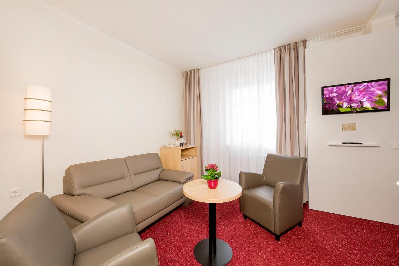 Large Double Room