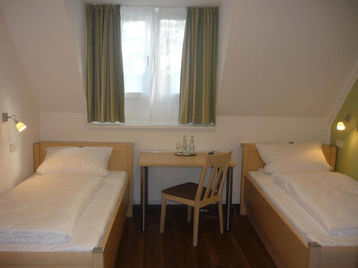 Twin Room Private Bathroom