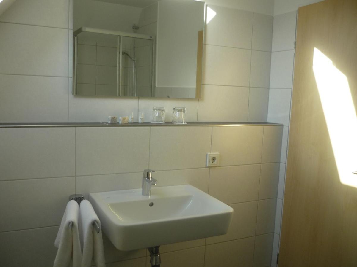 Twin Room Private Bathroom