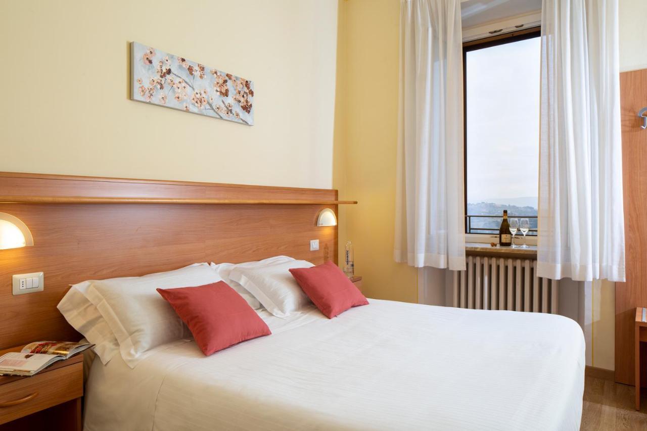 Superior Double Room,1331603243:JPEG