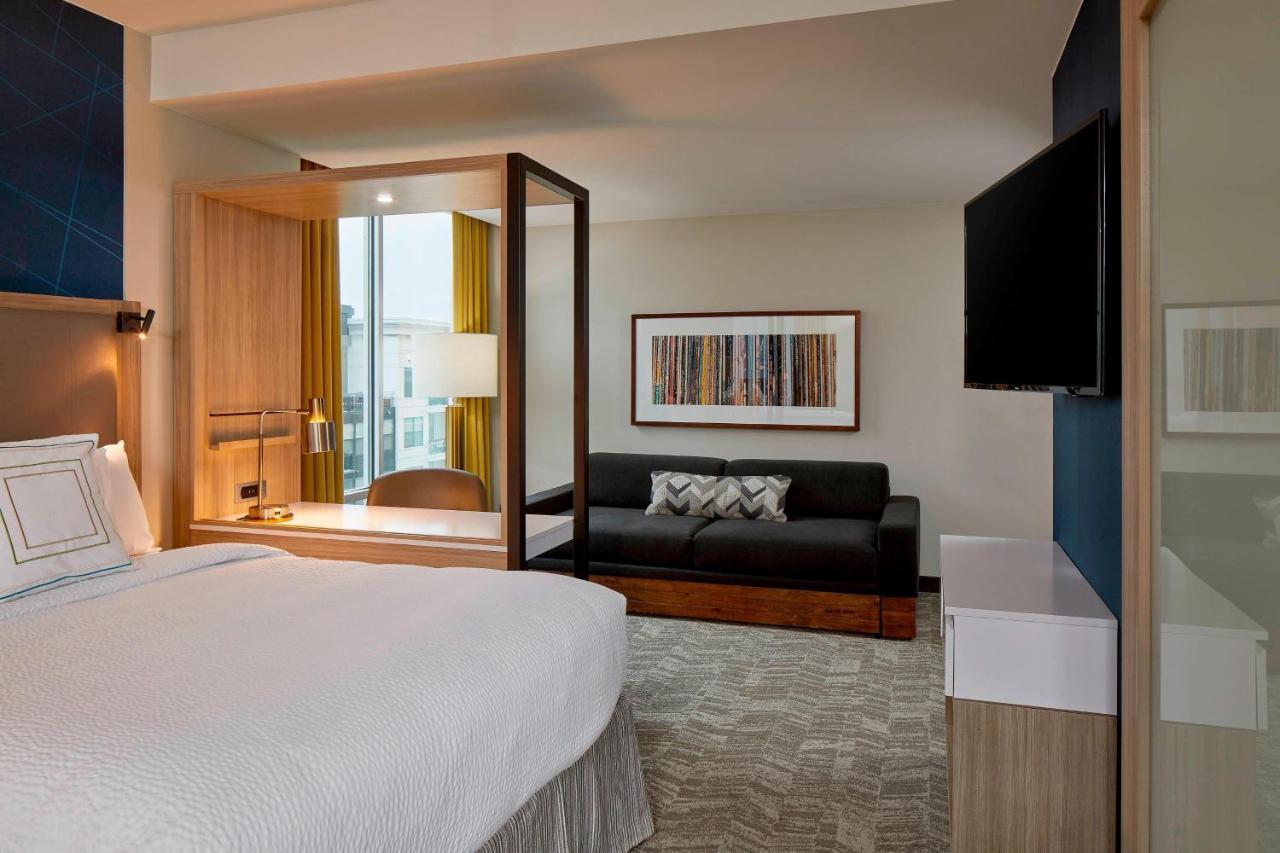 Queen Suite with Two Queen Beds and Sofa Bed