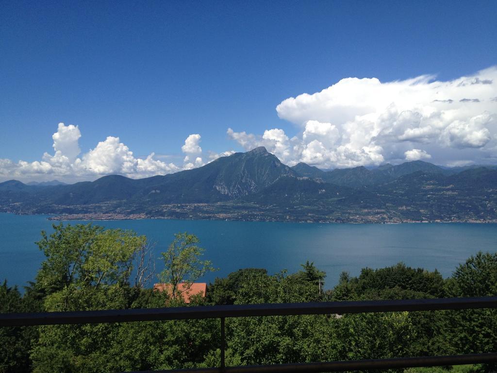 Camera Superior Matrimoniale/Doppia con Letti Singoli con Vista Lago