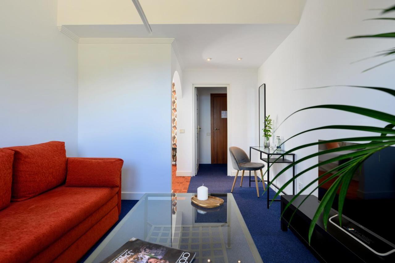 Large Twin Room