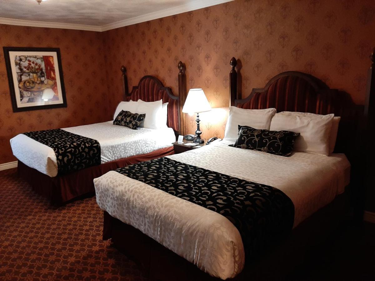 Standard Queen Room - No Pets