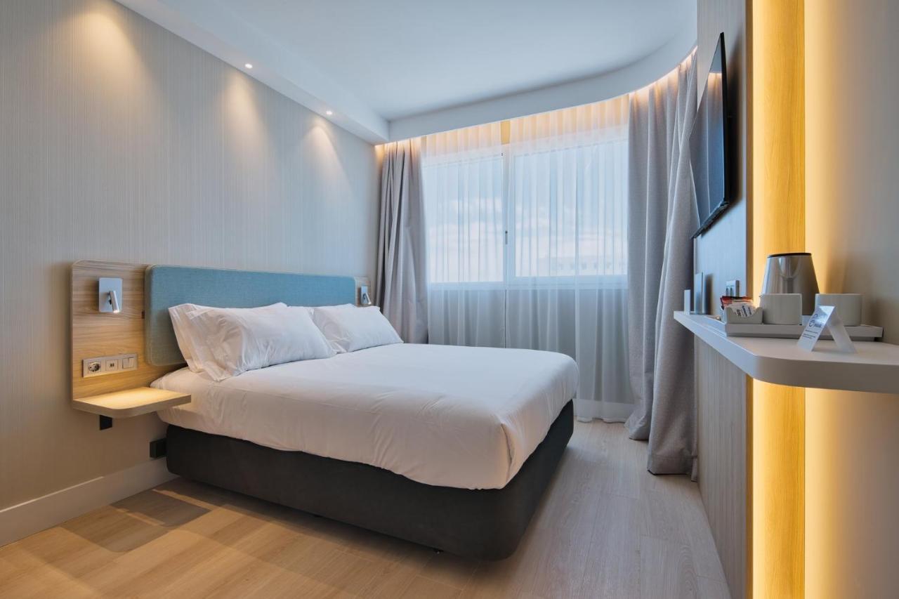 Standard Queen Room - Accessible with Free Breakfast