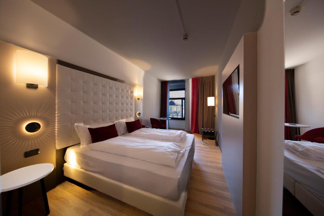 Double Room Lake View