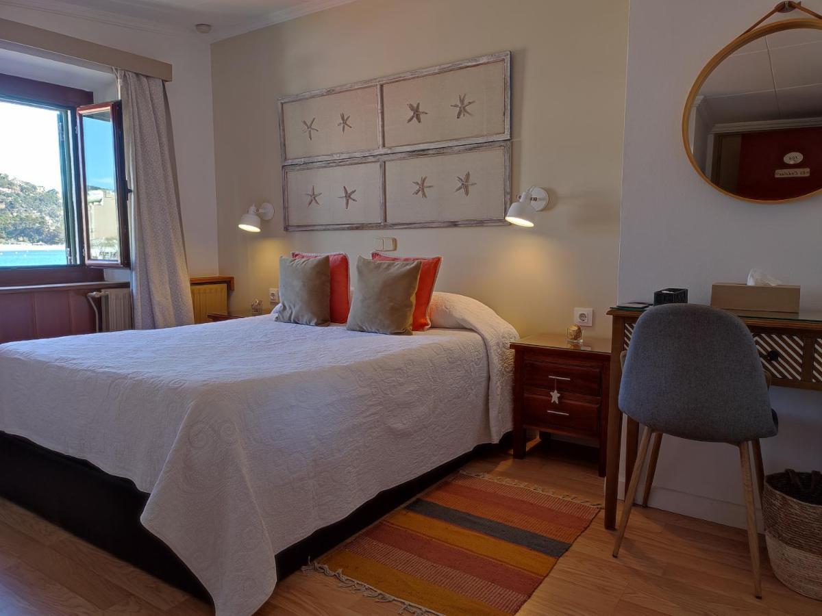 Double or Twin Room Sea View