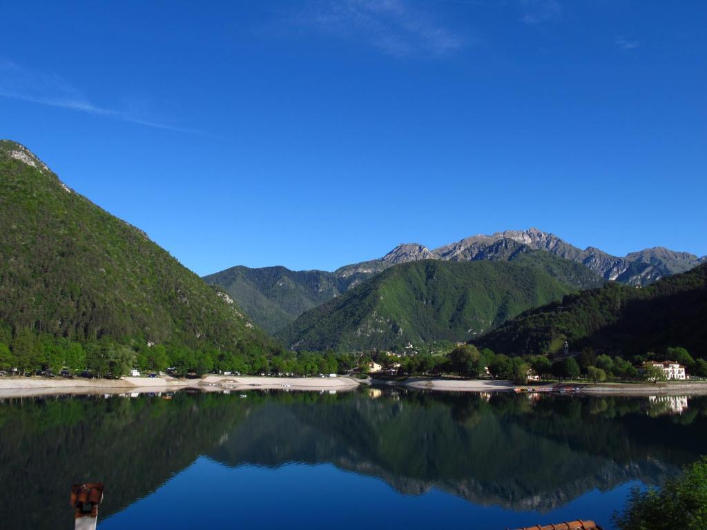 Appartamento con 1 Camera da Letto e Vista Lago