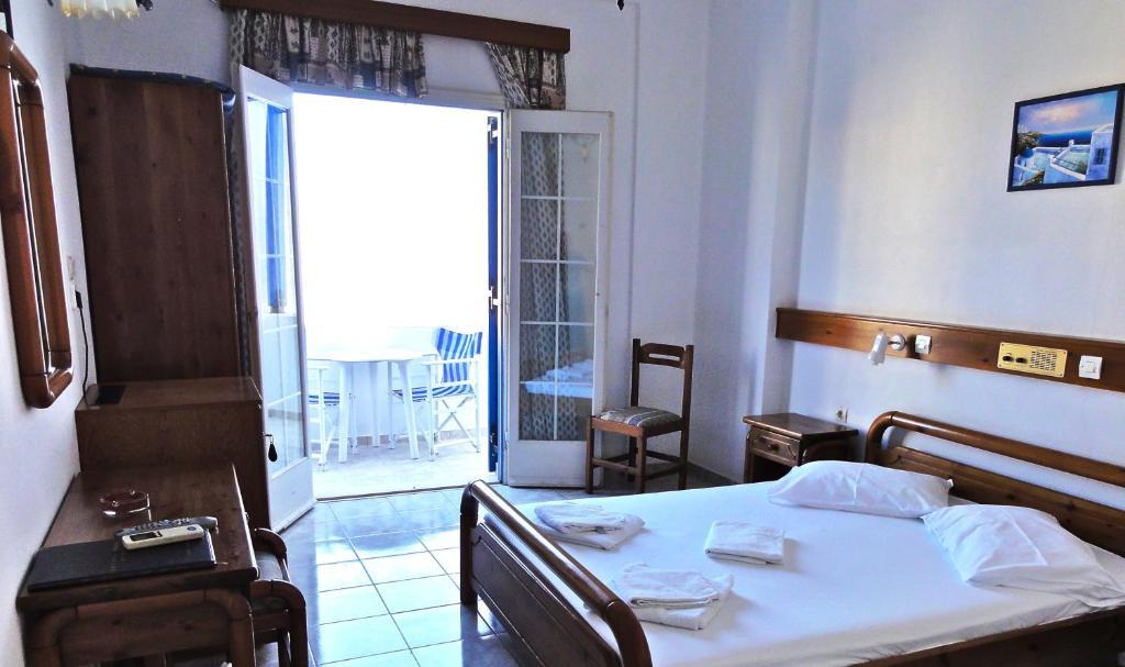 Double or Twin Room with Pool View