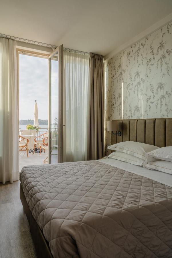 Superior Double or Twin Room Lake View Terrace
