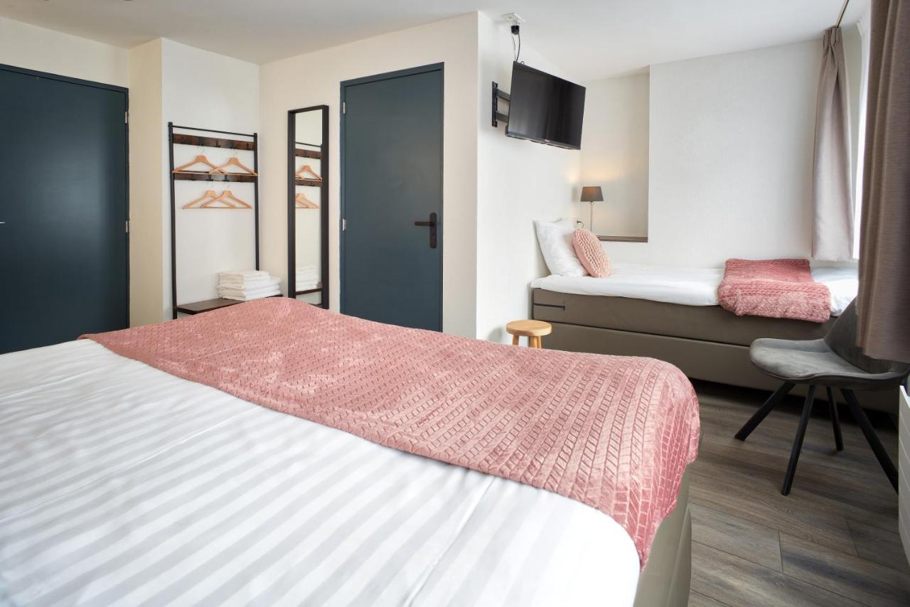 Deluxe Triple Room,1384910501:JPEG