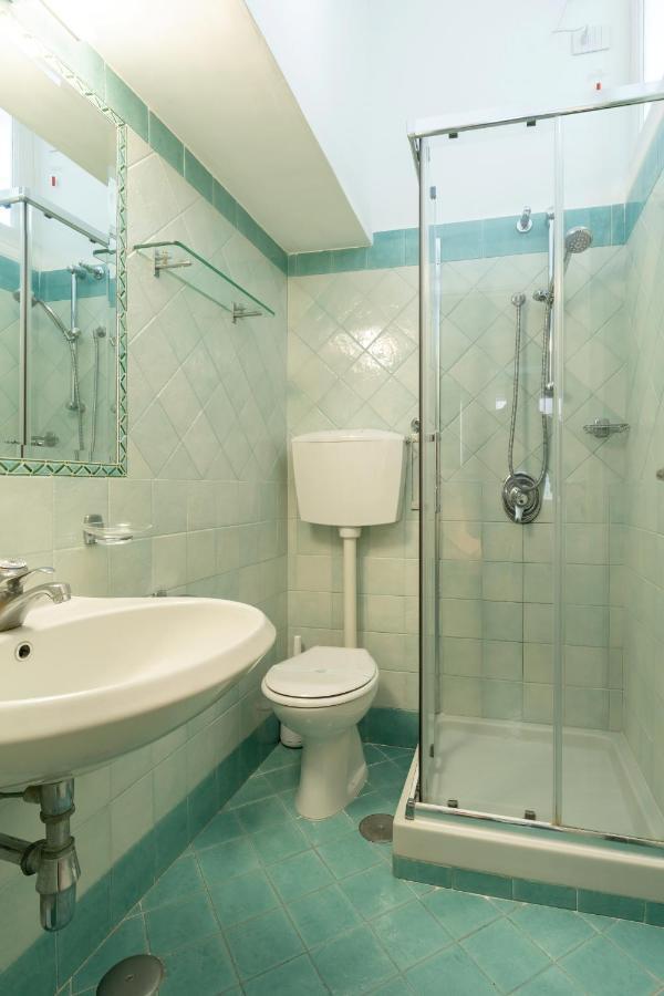 Basic Double Room,1387402319:JPEG