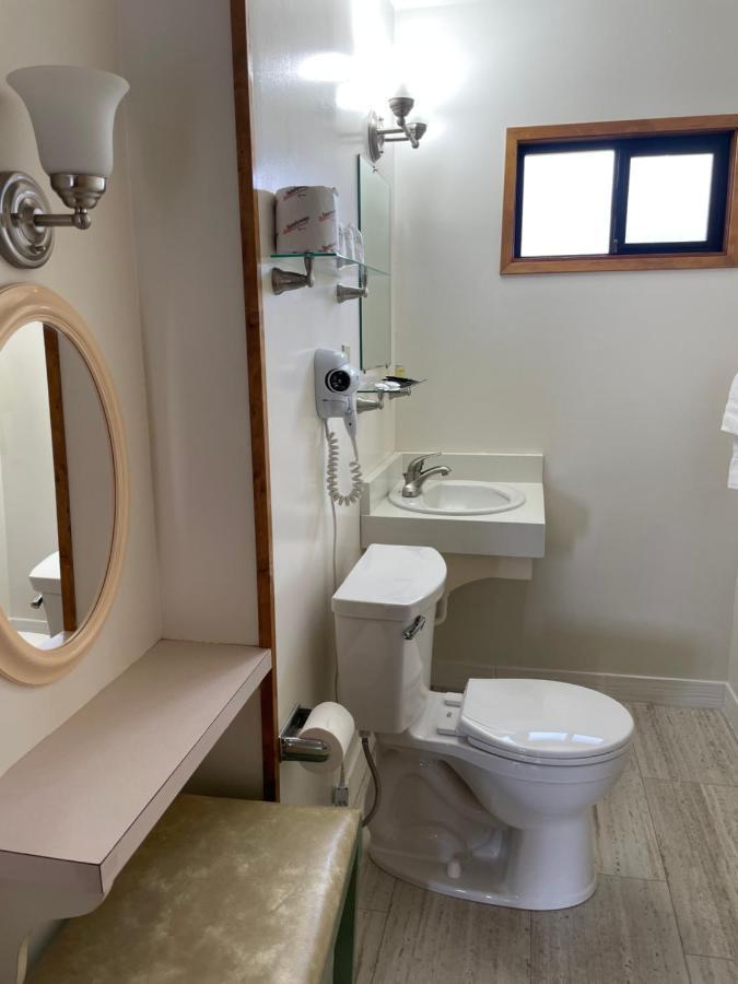 Standard Queen Room with Two Queen Beds