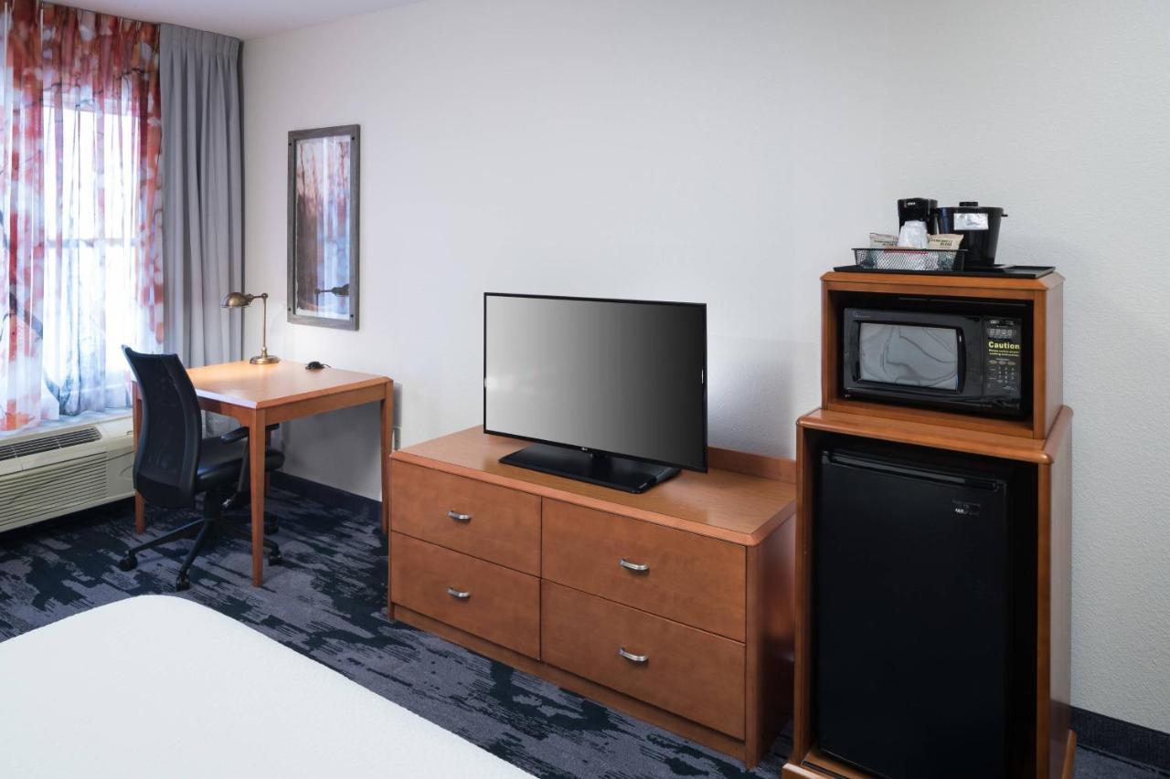 Queen Room with Sofa Bed