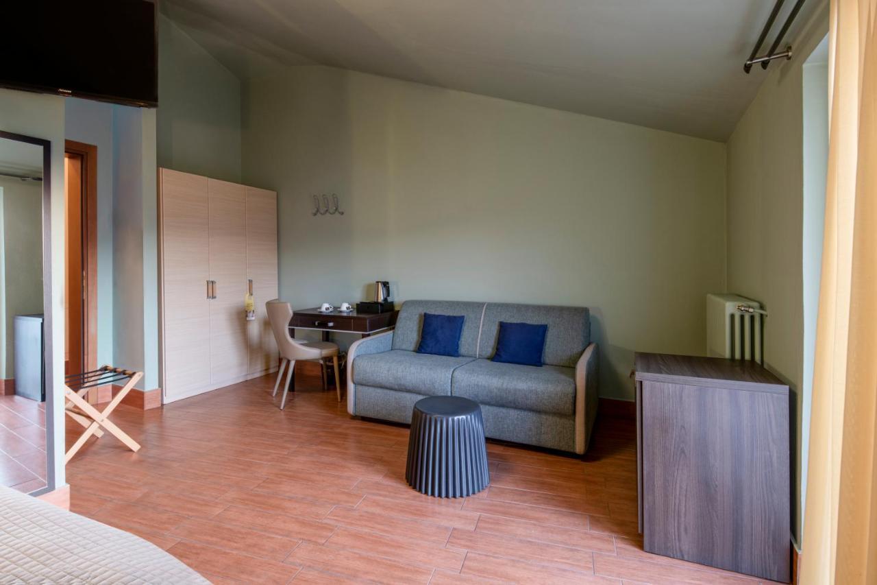 Deluxe Double or Twin Room Lake View