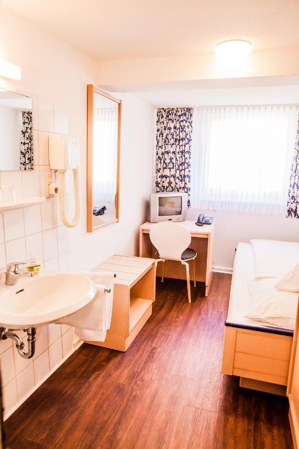 Single Room