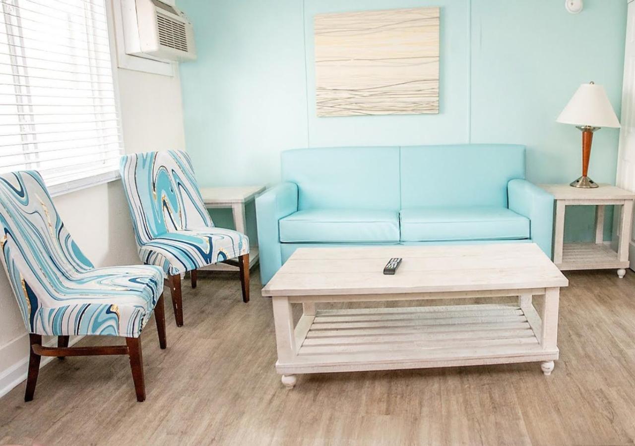 Deluxe Queen Suite