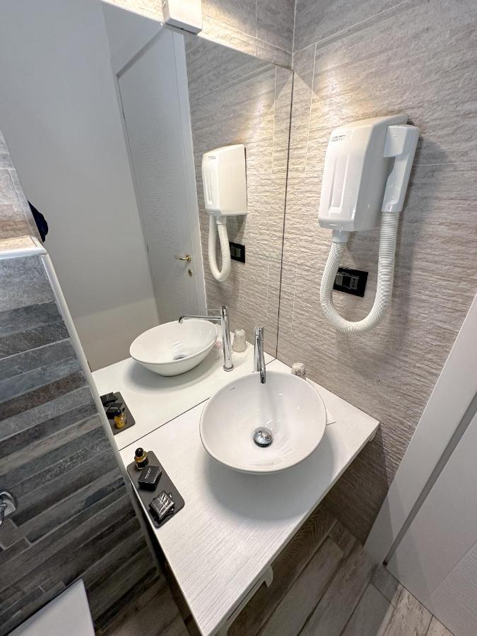 Classic Triple Room,1404437774:JPEG