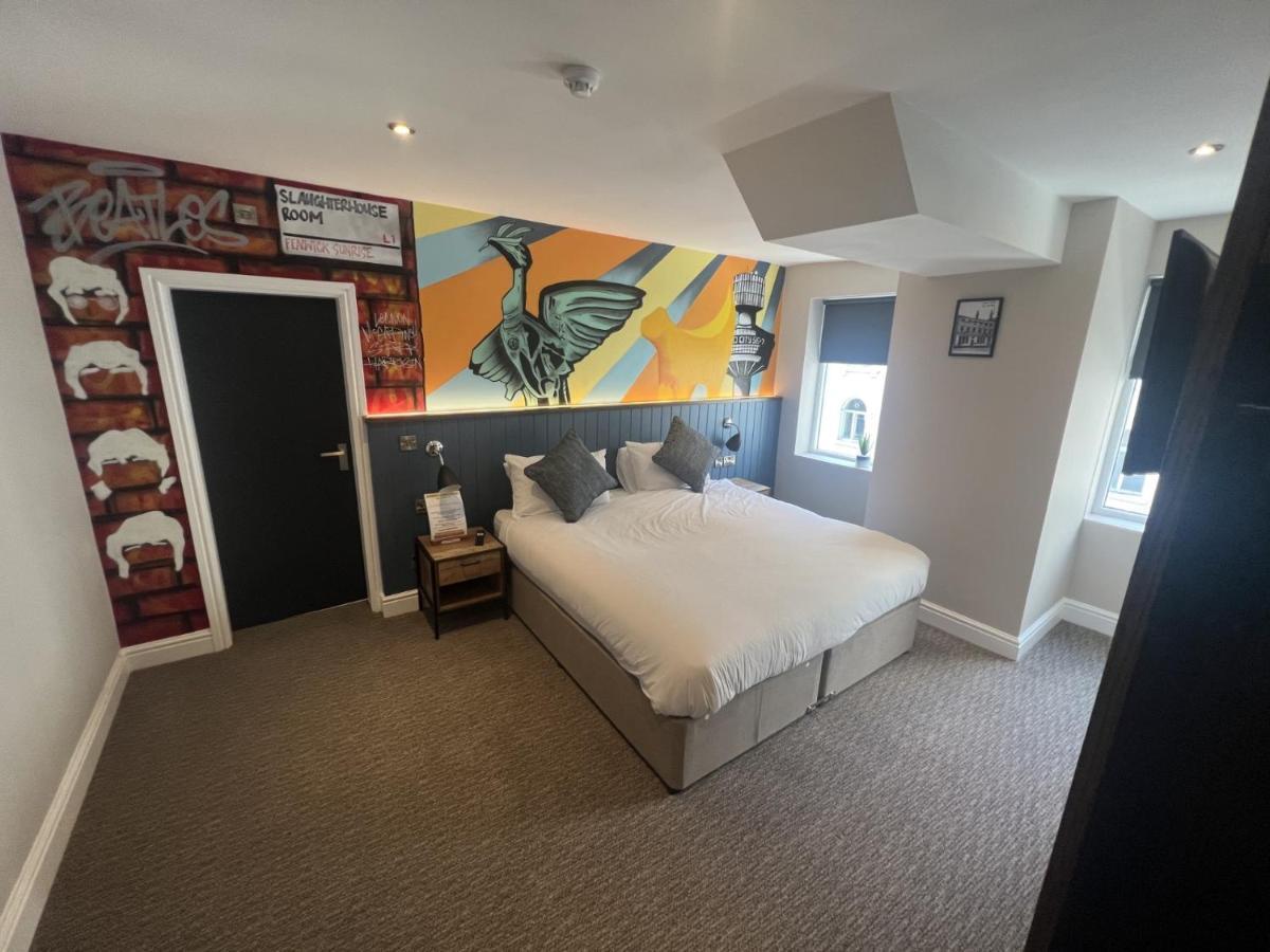 Deluxe Double Room Bath