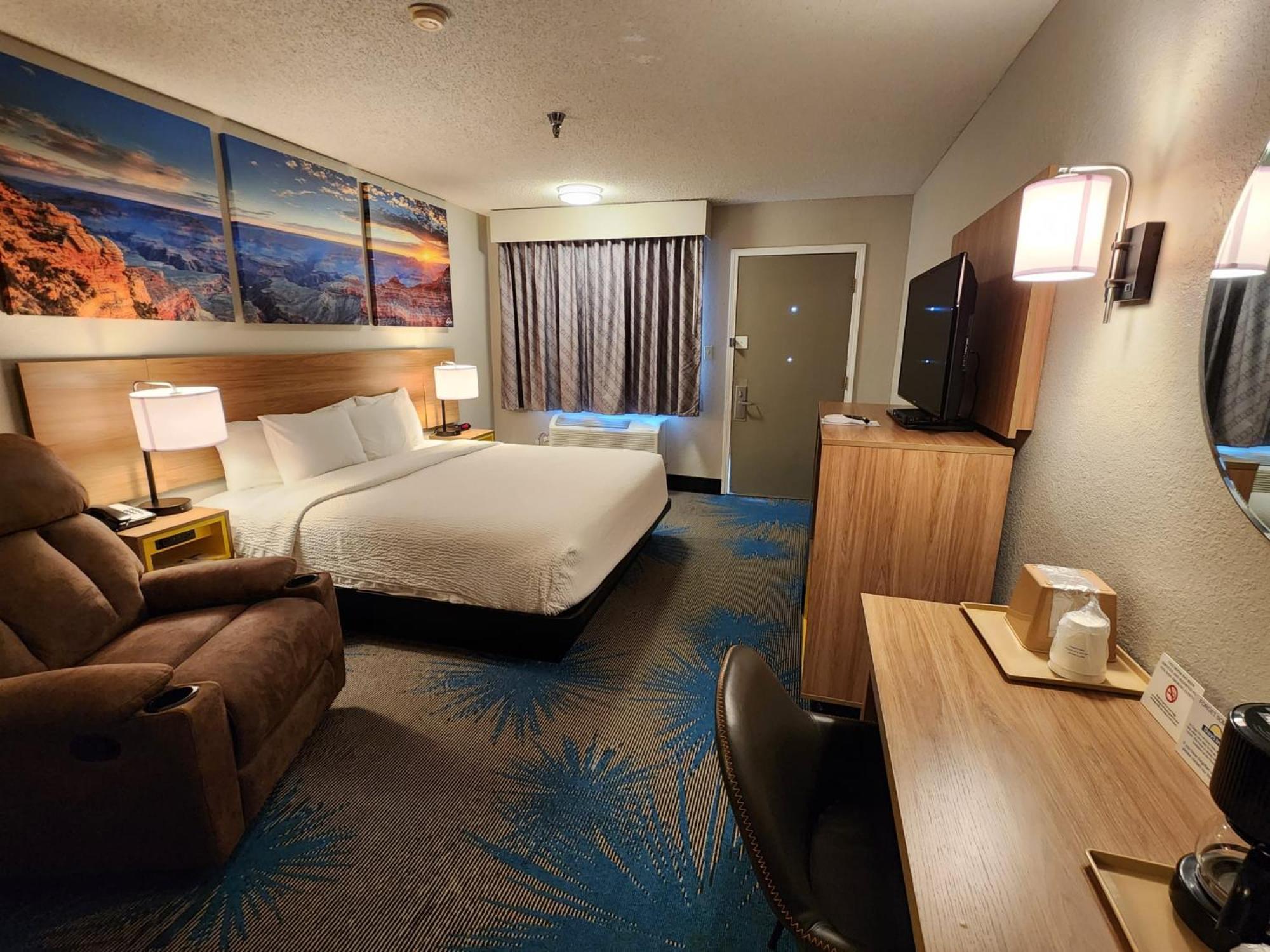 King Room Disability Access or Non-Smoking