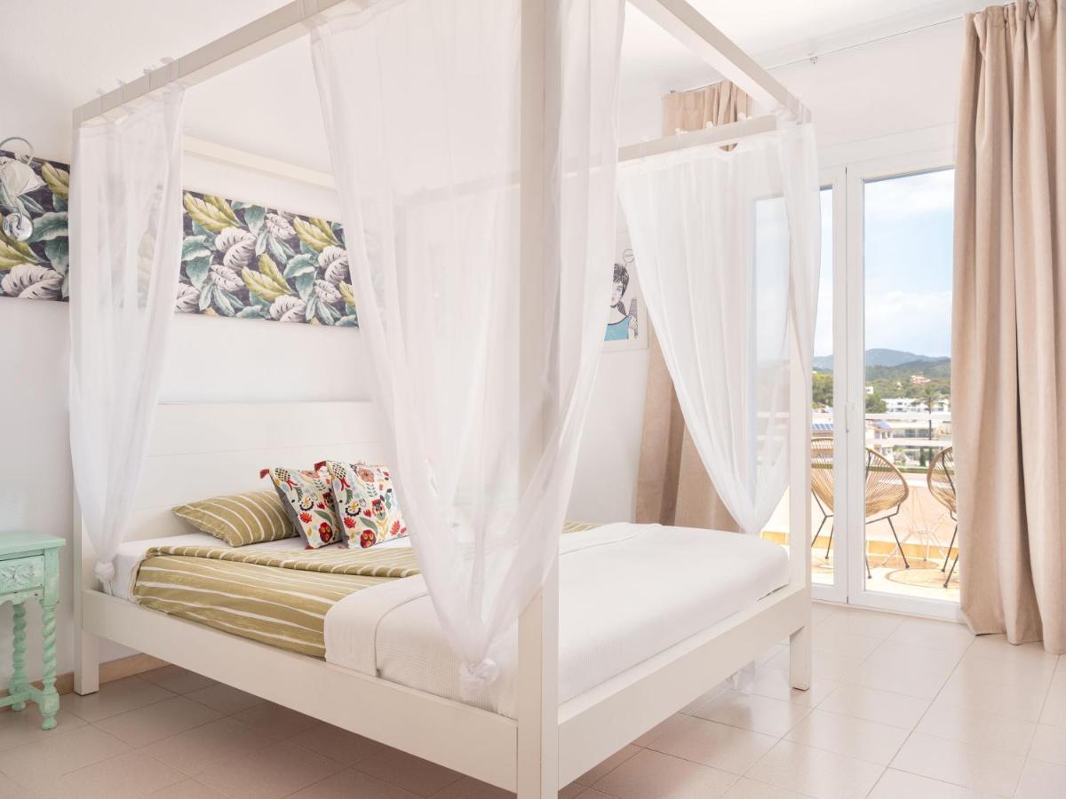 Double Room Balcony Sea View
