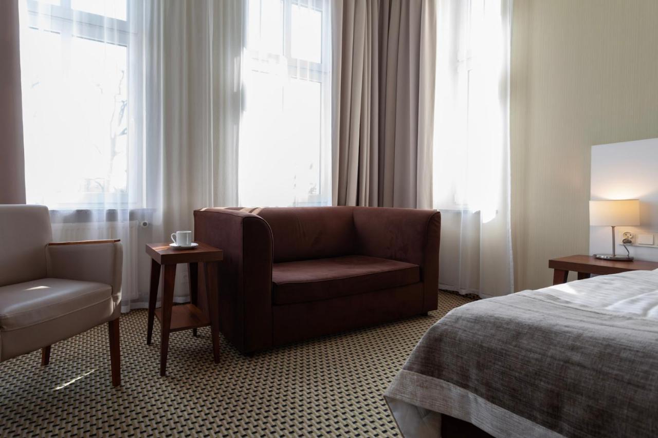 Standard Plus Twin Room