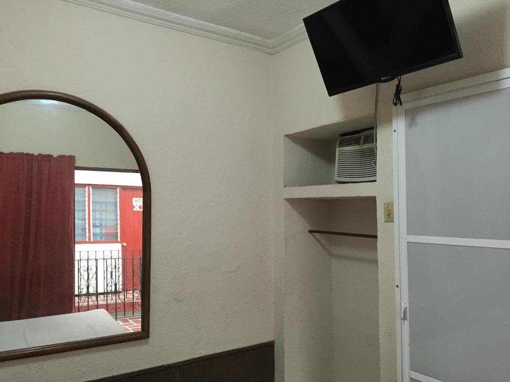 Deluxe King Room,233903959:JPEG