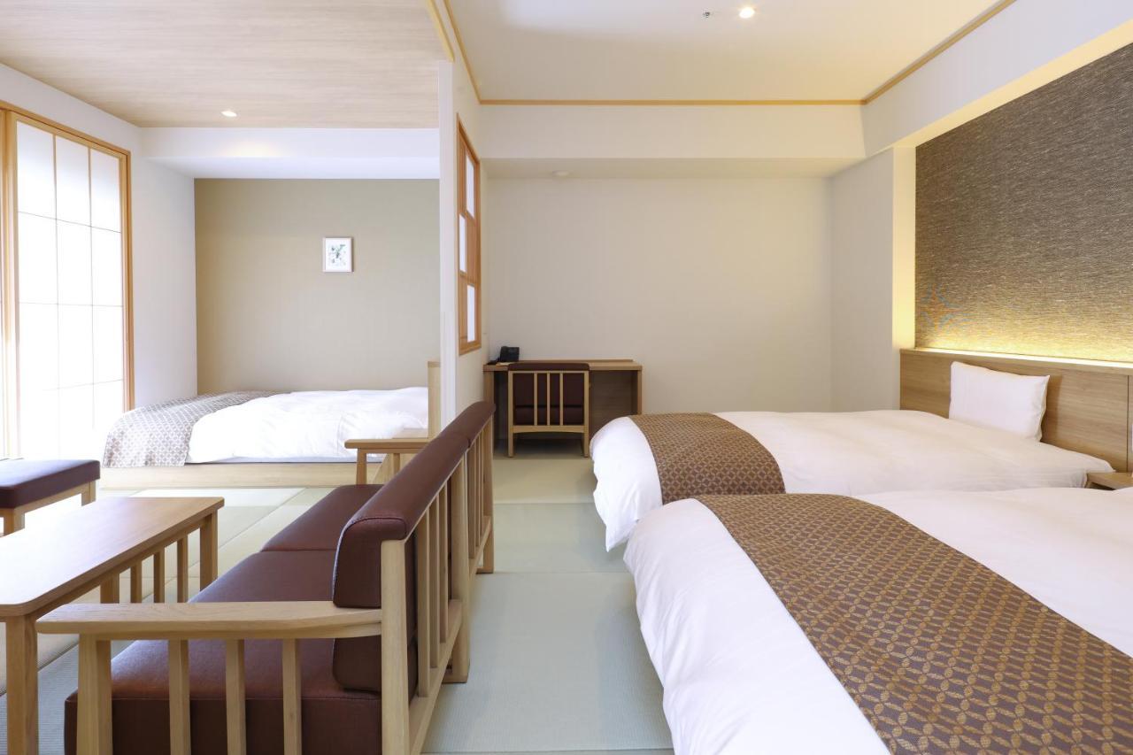 Triple Room with Terrace