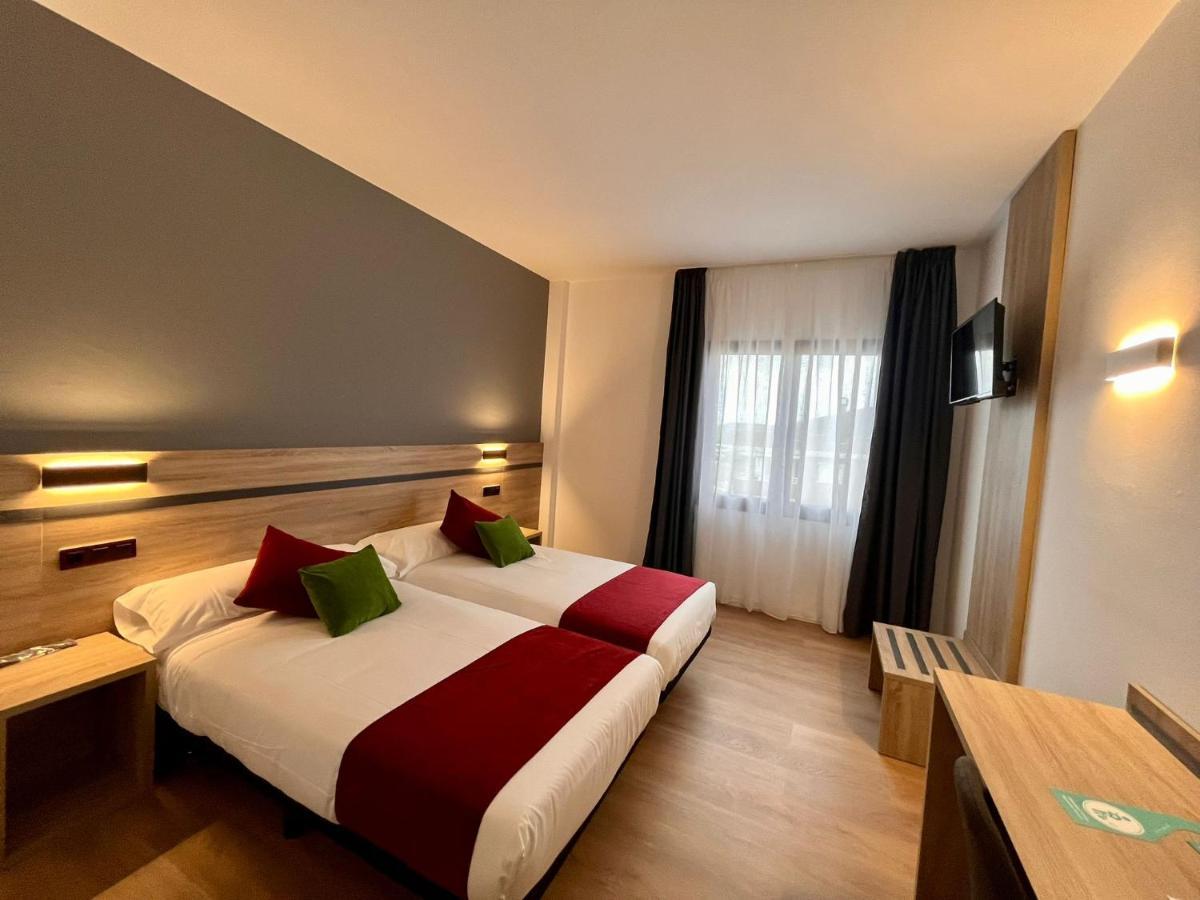 Superior Double Room,1428620785:JPEG