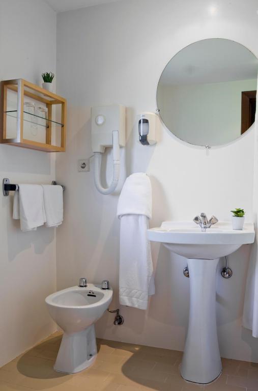Twin Room,615624610:JPEG