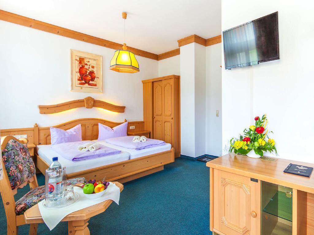 Double Room Private Bathroom