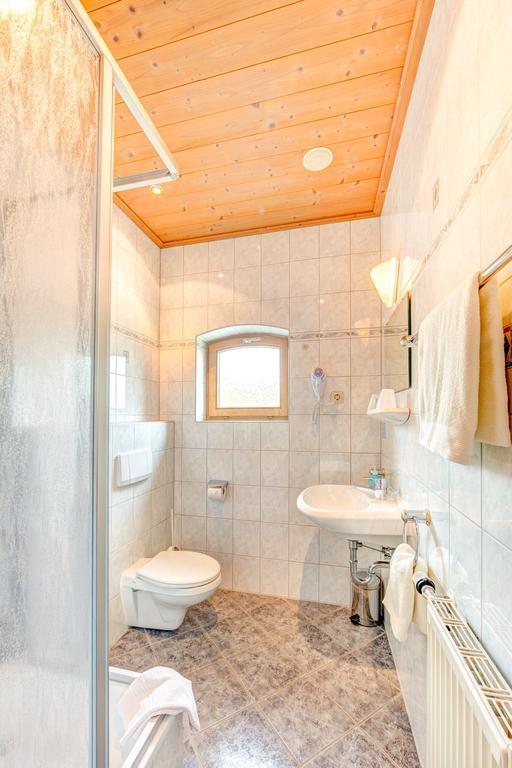Double Room Private Bathroom