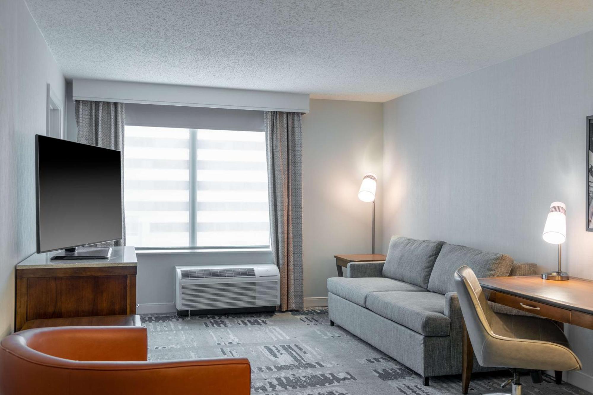 Junior King Suite