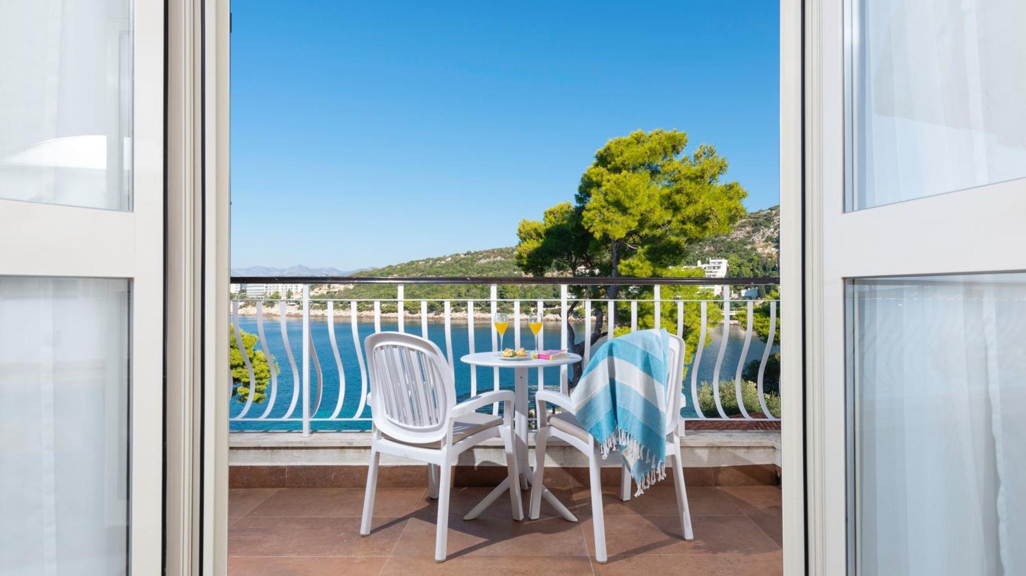 Double or Twin Room Balcony Sea View