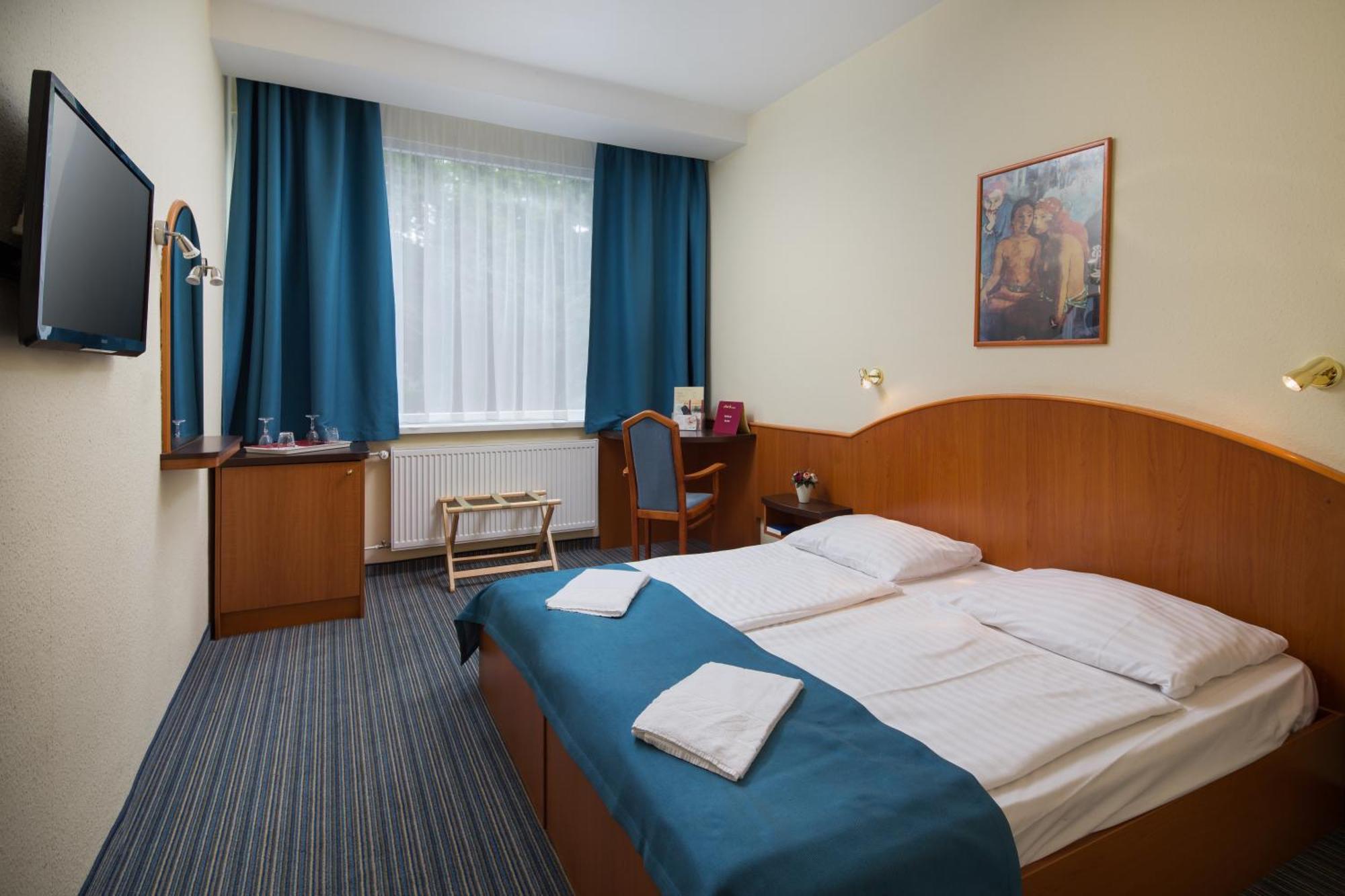 Economy Single Room