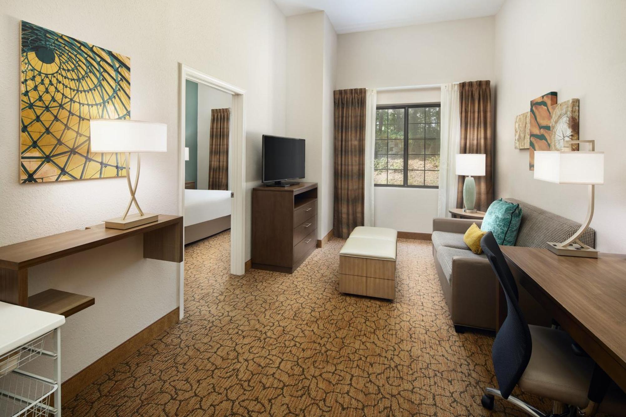 King Studio Suite with Disability Access-Non Smoking