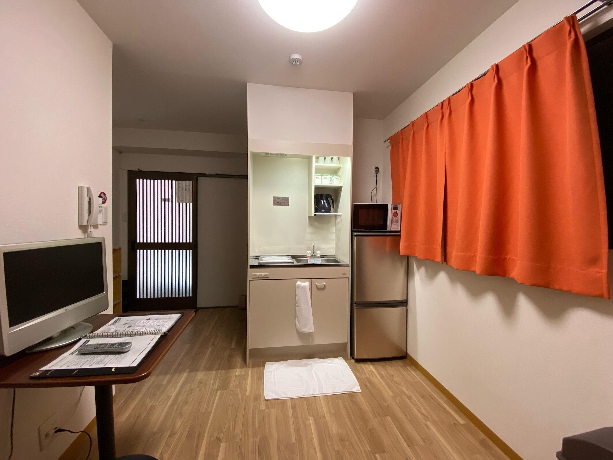 Apartment Room with Kitchen (3 Bunk-Beds)