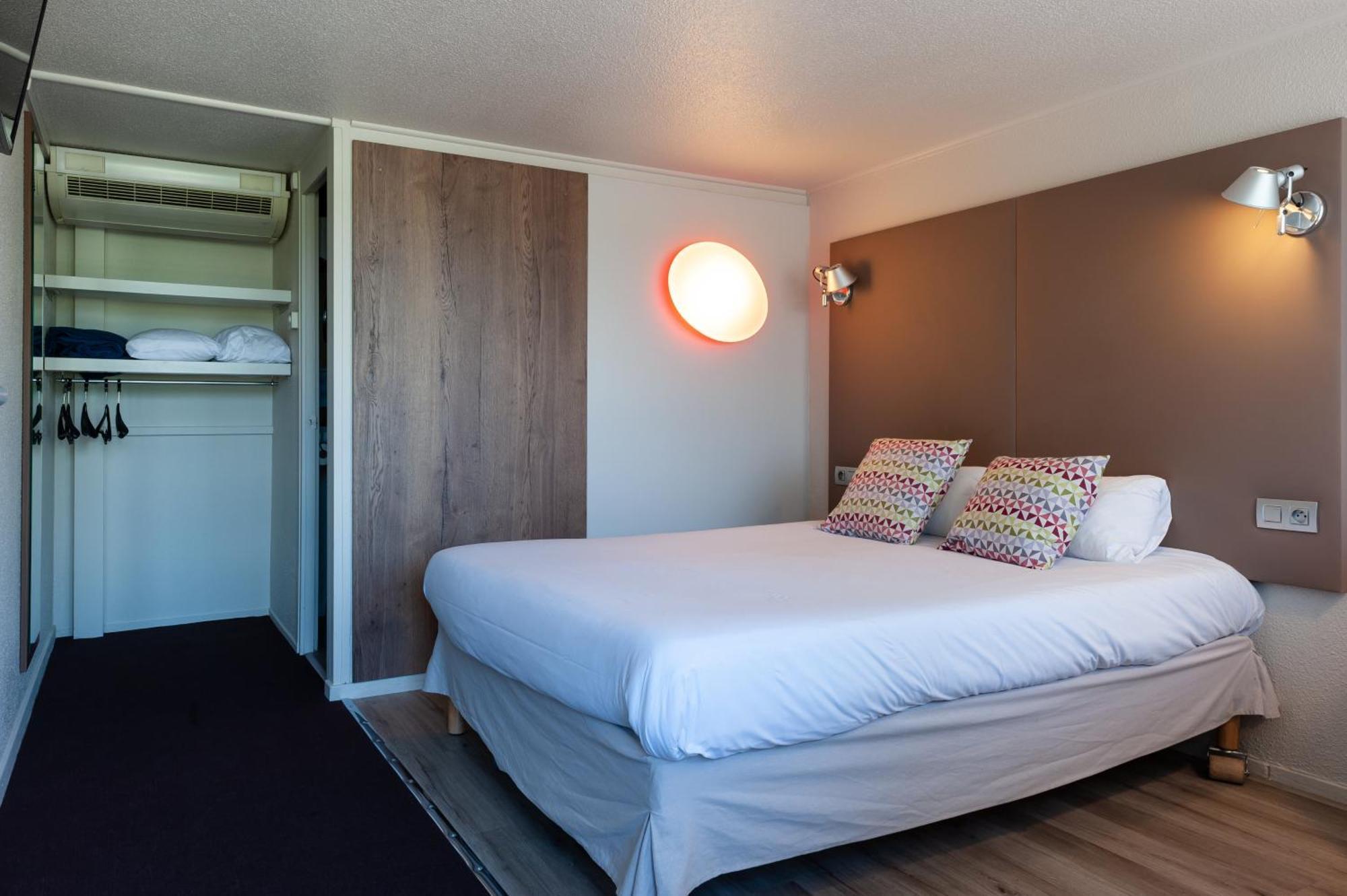 Double Room,1444909375:JPEG