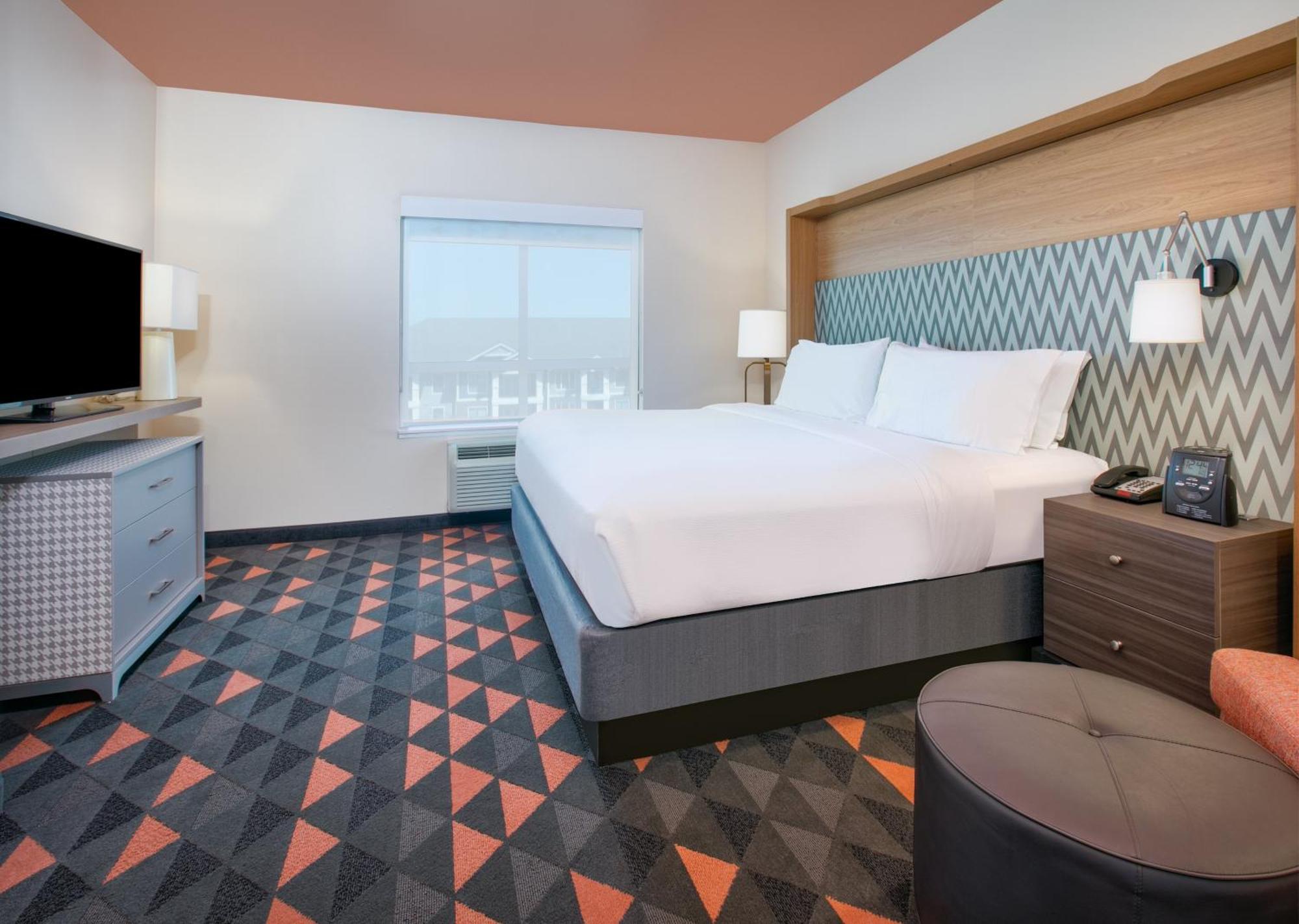 Standard King Room