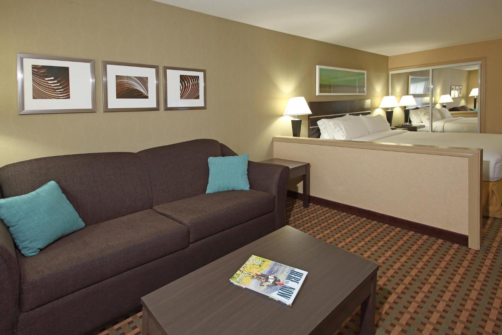 Executive King Room - Non-Smoking