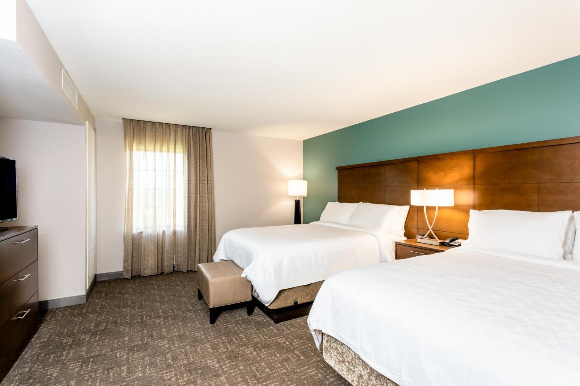Two-Bedroom Suite with One King, Two Queen and Sofa Bed
