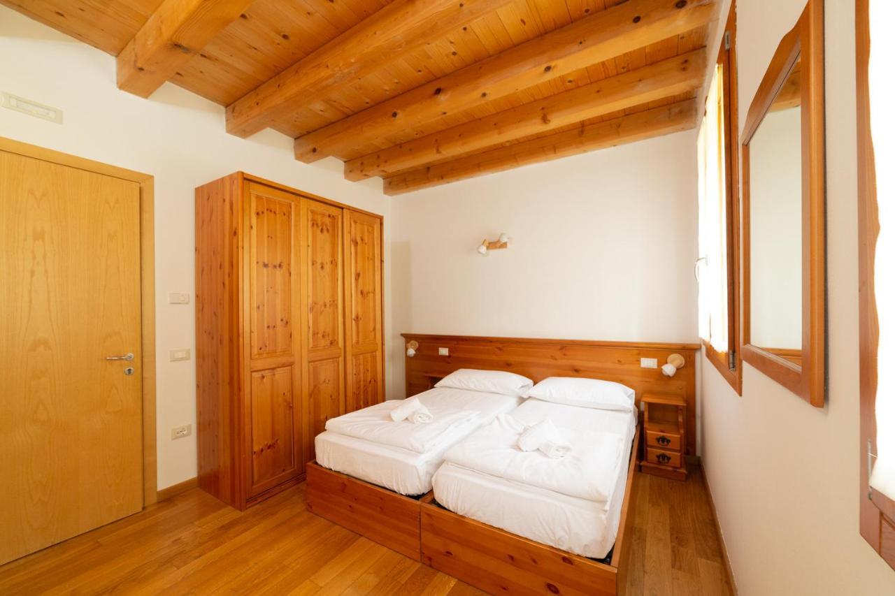 Camera Matrimoniale/Doppia con Letti Singoli con Bagno Privato