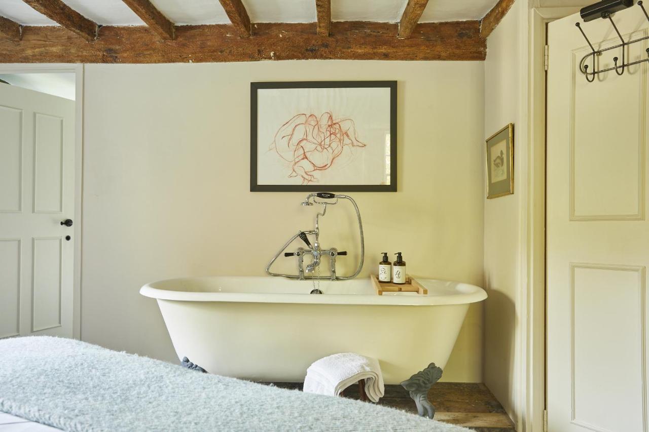 Double Room Private Bathroom