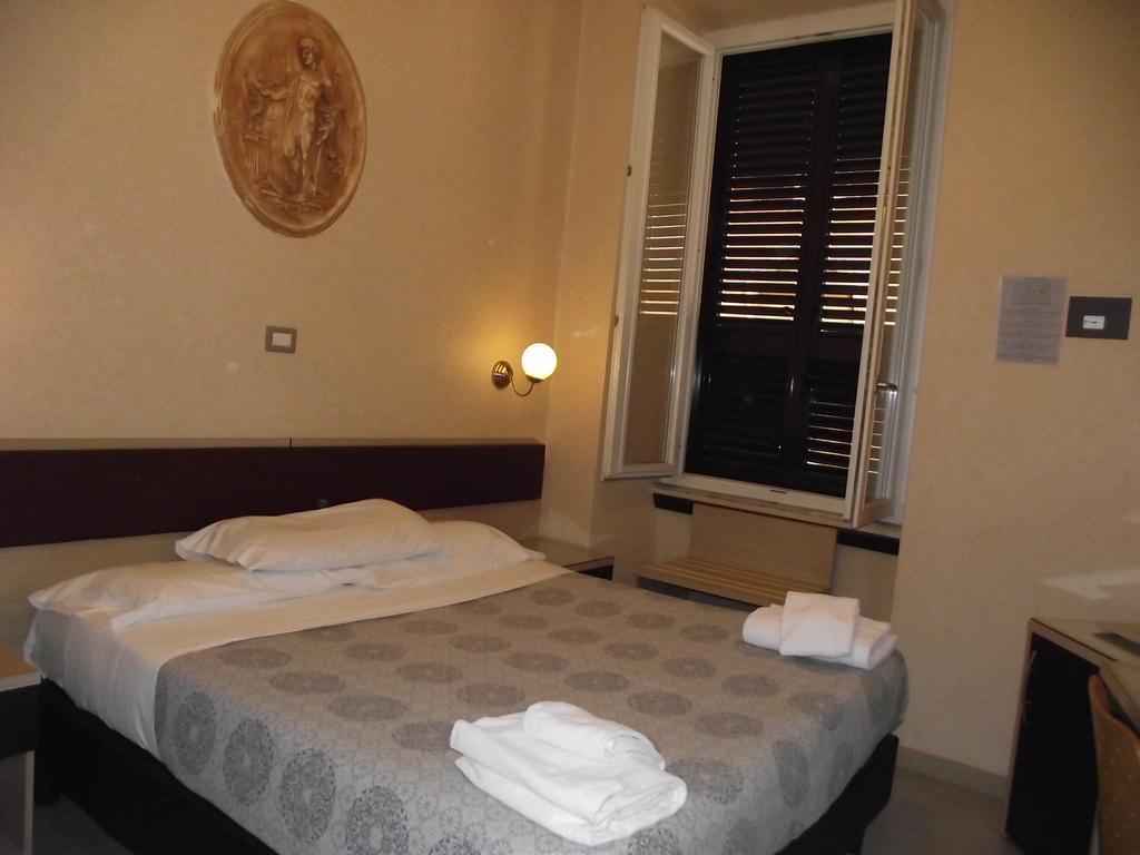 Economy Double Room,146875247:JPEG