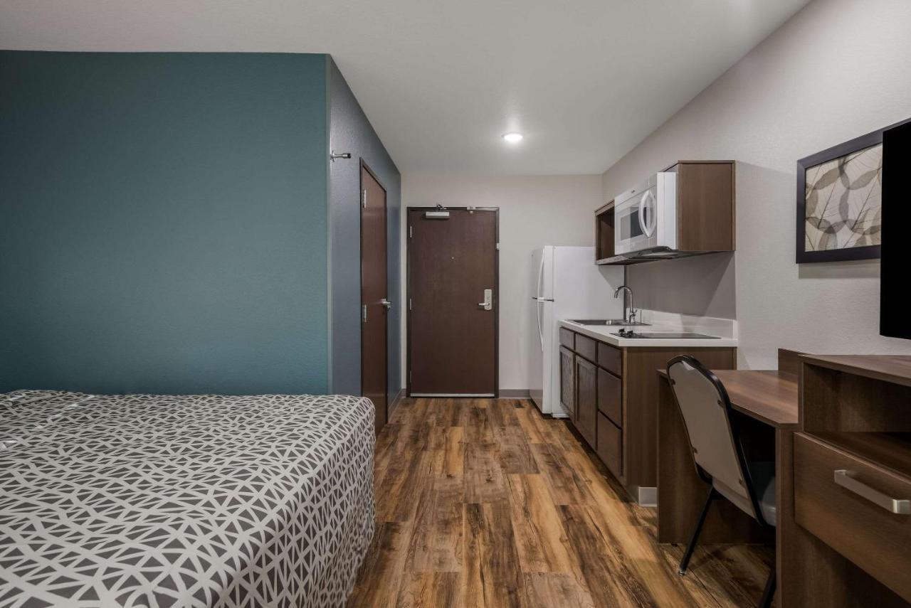 King Suite with Sofa Bed - Non Smoking