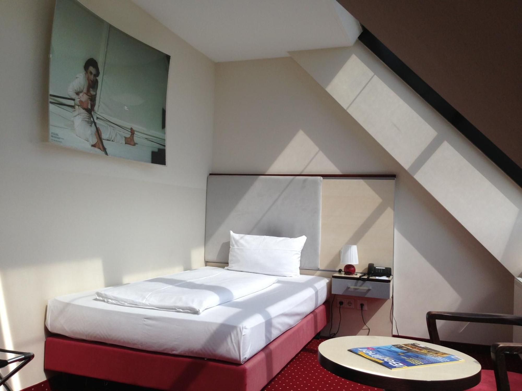 Budget Single Room
