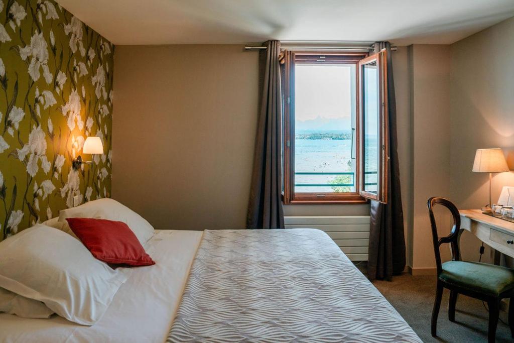 Double Room Lake View