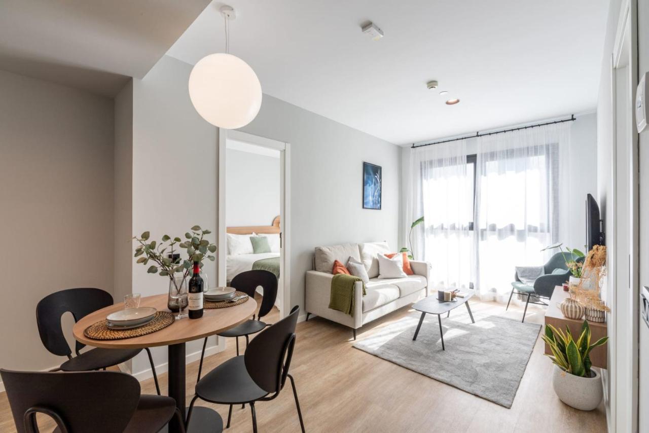 Two-Bedroom Apartment,1483482833:JPEG